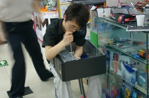 编辑穿越潜伏卧底！中关村奸商大揭秘